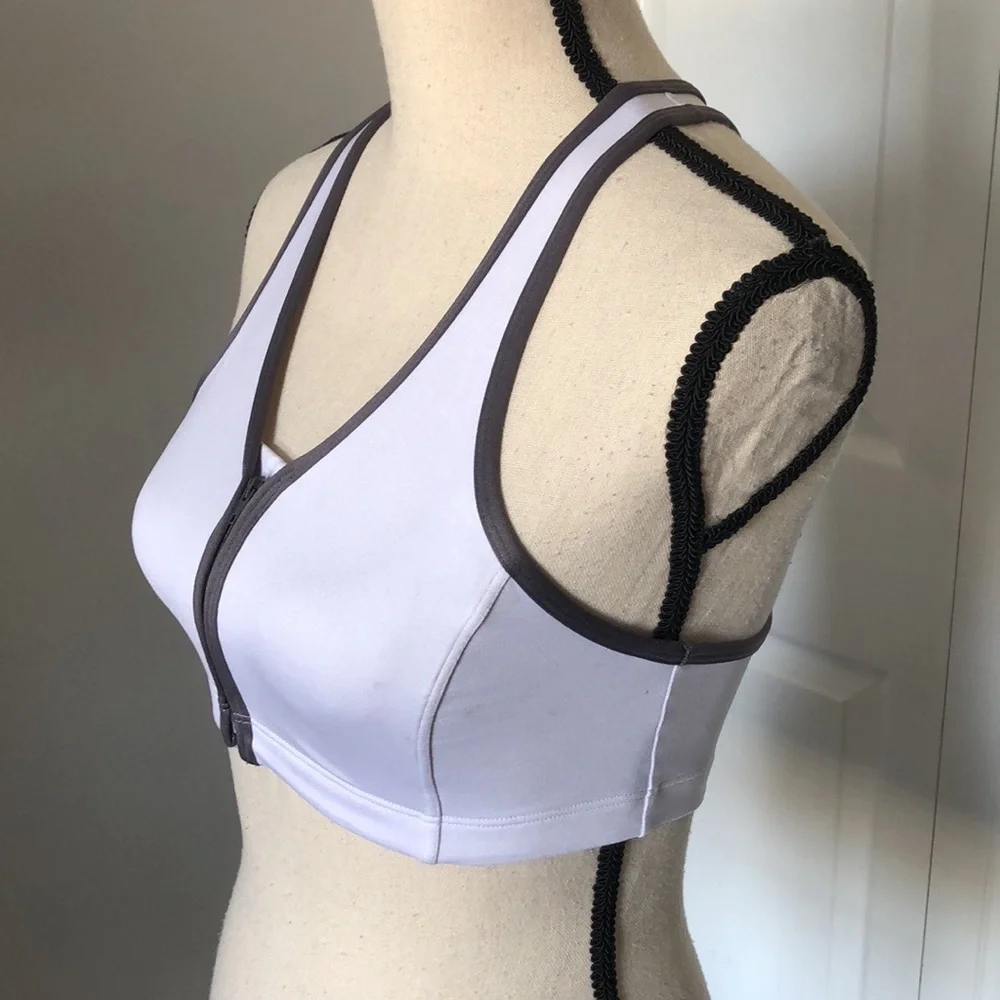 ❤️3X20 FRONT ZIPPER CLOSURE SPORT BRA | S
